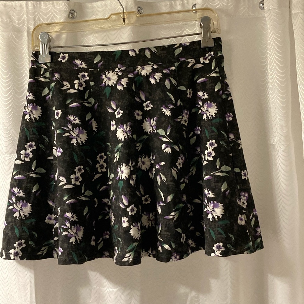 NWT American Eagle Outfitters Floral Skater Skirt